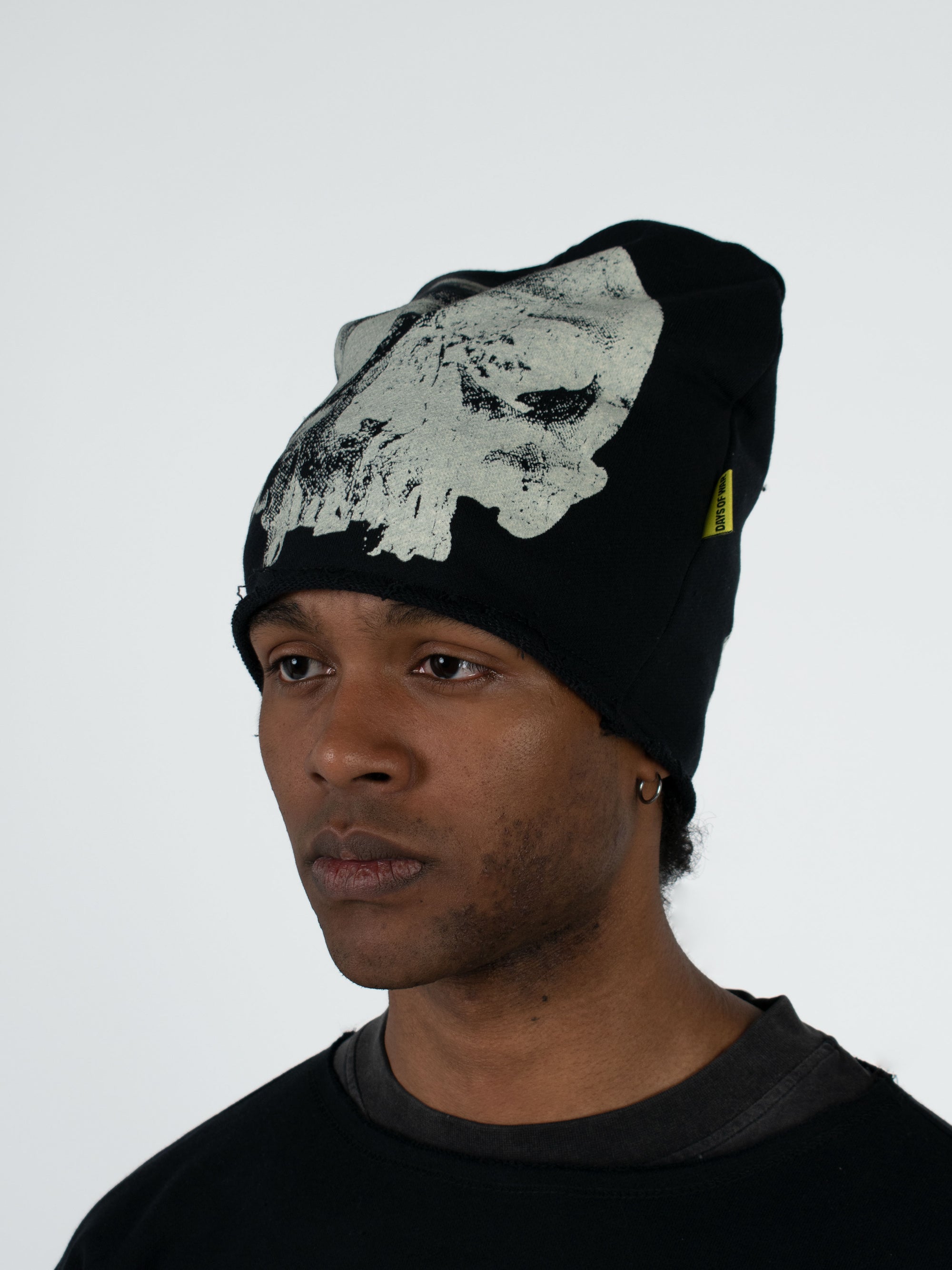THE SKULL BEANIE