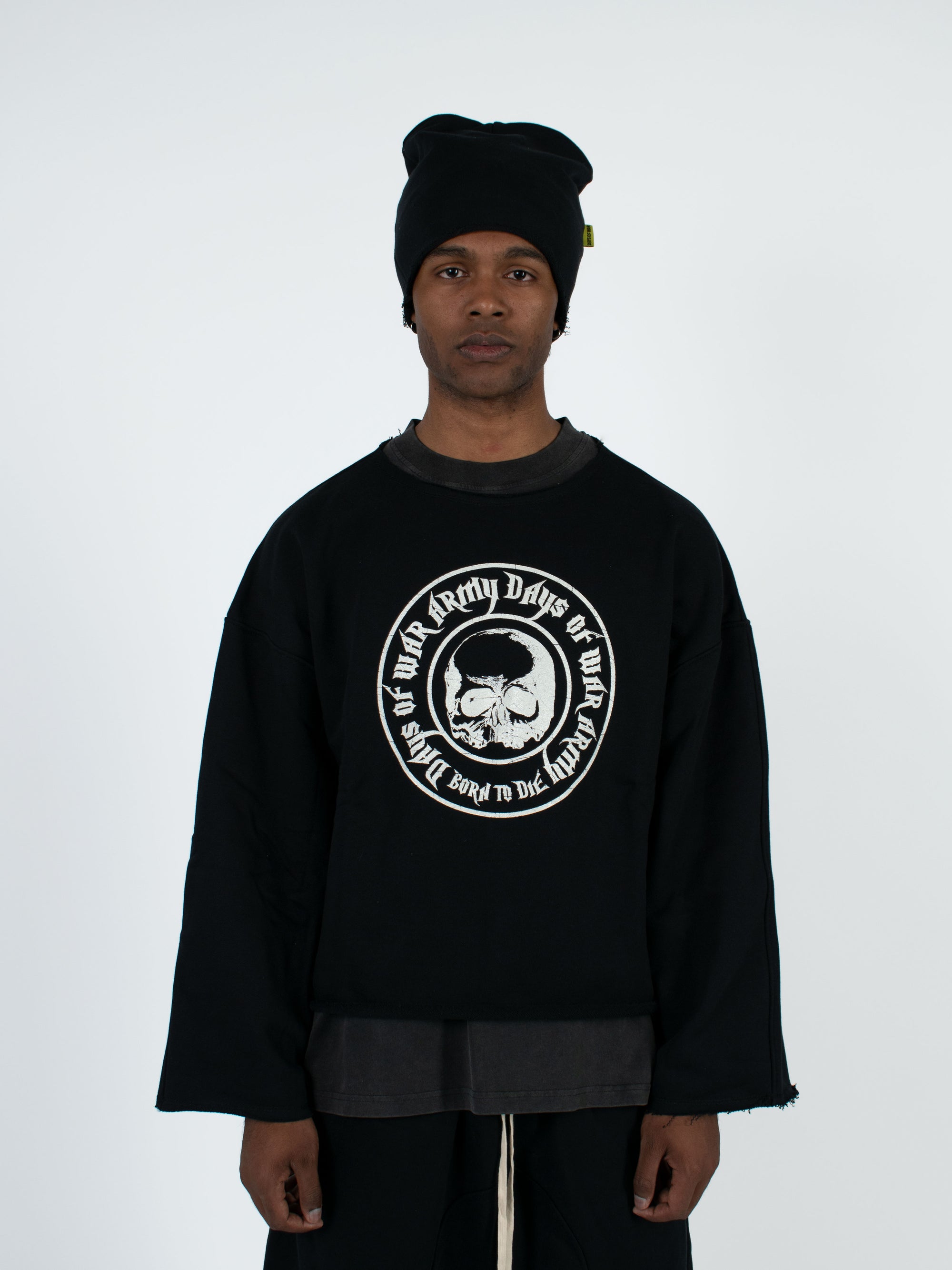 THE SKULL CREWNECK