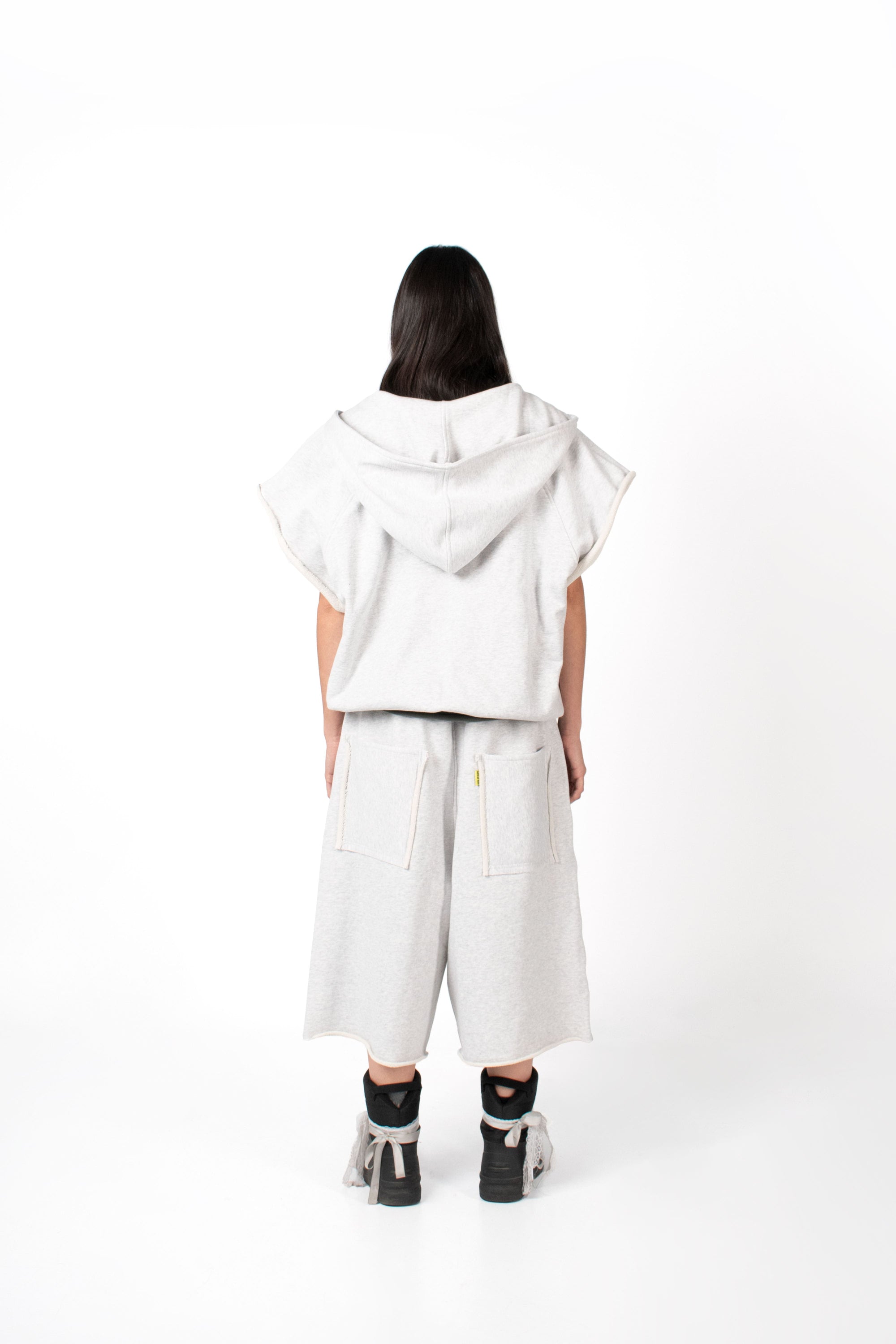 ESSENTIAL OVERSIZE SWEAT JORTS